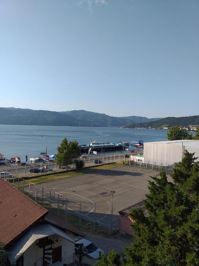 Apartament Nord 1718 Orşova Eksteriør bilde